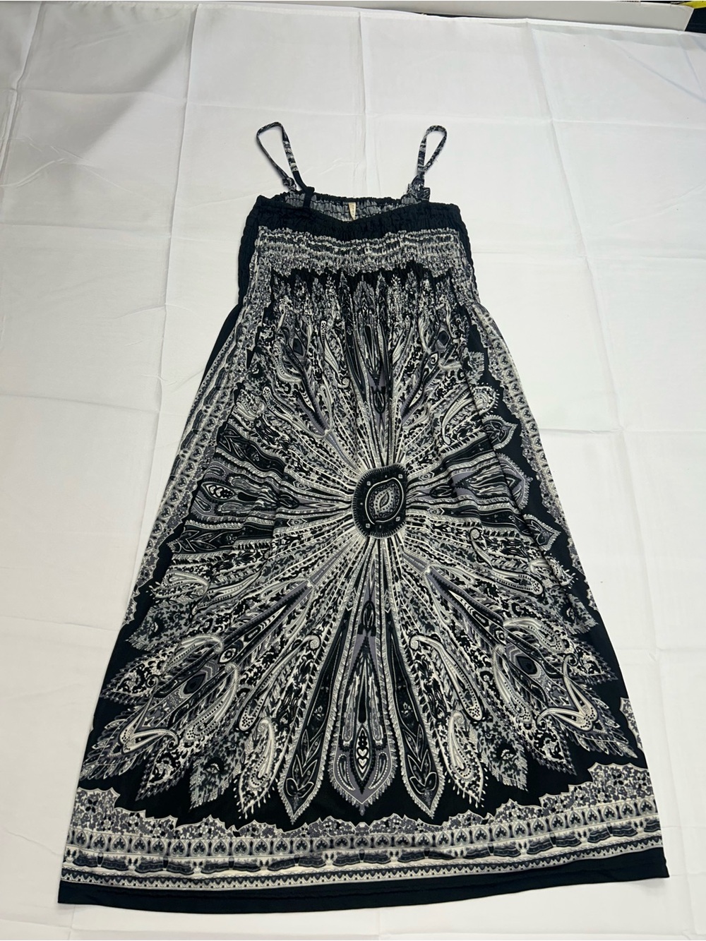 India Boutique smocked mandala paisley midi dress. Black and white boho. OS
